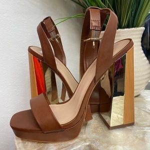 Aldo Wooden Block Heels Size 9